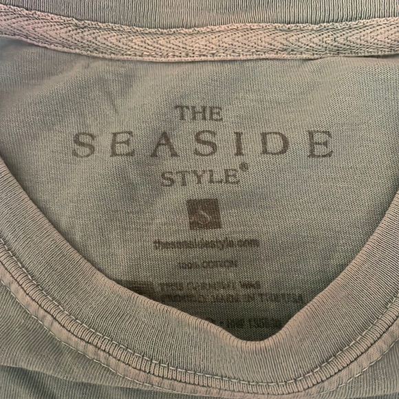 Seaside Style T-Shirt - Picture 2 of 3
